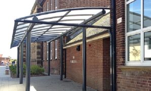How to Clean a Canopy to Keep it Shiny and Functional